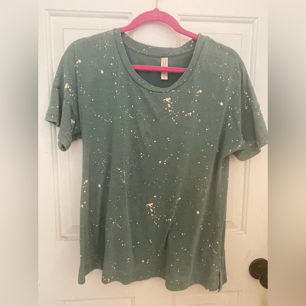 Xhileration sleepwear top sz. Medium